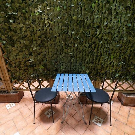 Una Stanza Al Museo Neapel Exterior foto