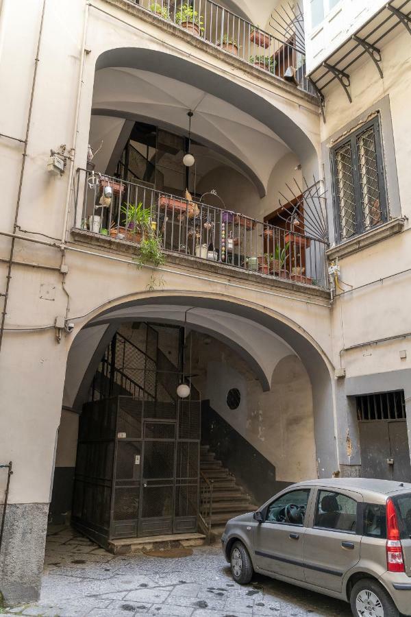 Una Stanza Al Museo Neapel Exterior foto